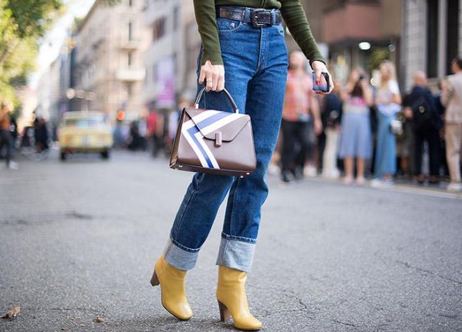 Denim pants: Οι τάσεις στο αγαπημένο σου παντελόνι που θα φορεθούν το φθινόπωρο Denim pants: Οι τάσεις στο αγαπημένο σου παντελόνι που θα φορεθούν το φθινόπωρο