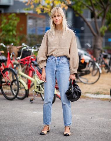 Denim pants: Οι τάσεις στο αγαπημένο σου παντελόνι που θα φορεθούν το φθινόπωρο Denim pants: Οι τάσεις στο αγαπημένο σου παντελόνι που θα φορεθούν το φθινόπωρο