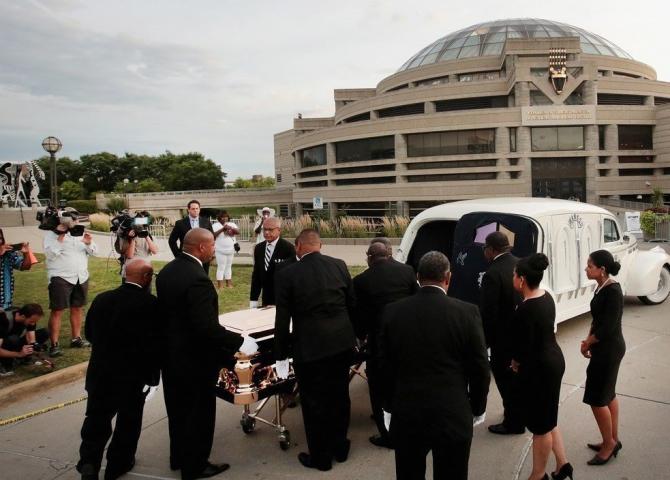 Aretha Franklin: Φωτογραφίες από την κηδεία της Aretha Franklin: Φωτογραφίες από την κηδεία της