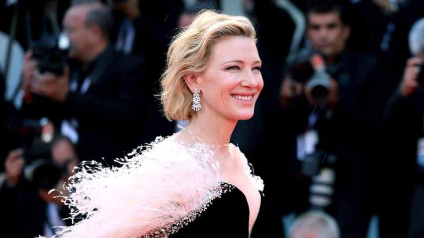 Βενετία 2018: Η Cate Blanchett με το πιο κομψό ντεκολτέ Βενετία 2018: Η Cate Blanchett με το πιο κομψό ντεκολτέ