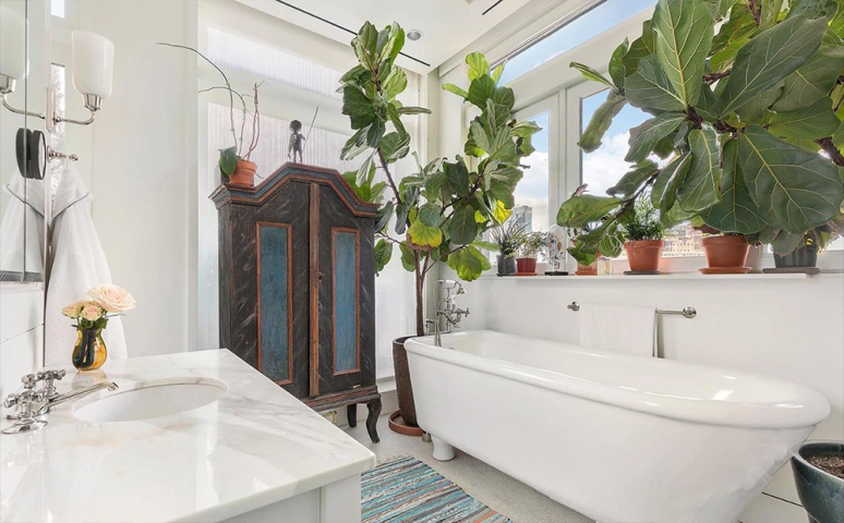 Σε εξωπραγματική τιμή πωλείται το penthouse της Meryl Streep στη Νέα Υόρκη Σε εξωπραγματική τιμή πωλείται το penthouse της Meryl Streep στη Νέα Υόρκη