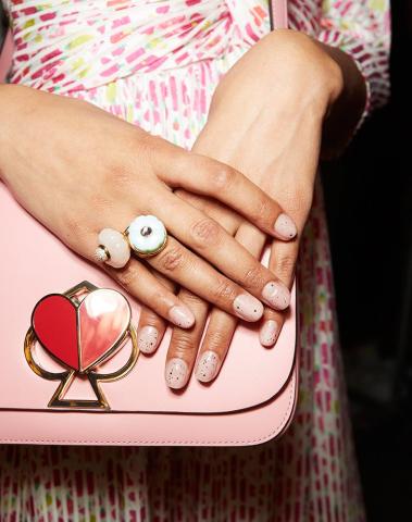 NYFW: Τα nail trends από την εβδομάδα μόδας της Νέας Υόρκης που μπορείς να δοκιμάσεις αμέσως NYFW: Τα nail trends από την εβδομάδα μόδας της Νέας Υόρκης που μπορείς να δοκιμάσεις αμέσως