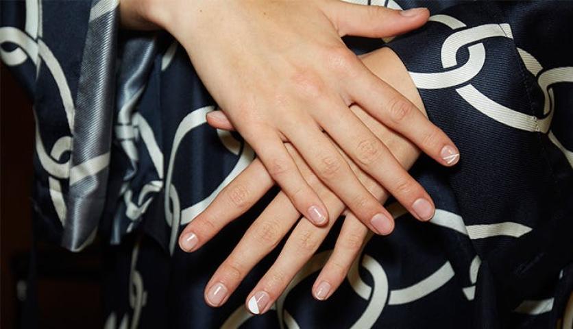 NYFW: Τα nail trends από την εβδομάδα μόδας της Νέας Υόρκης που μπορείς να δοκιμάσεις αμέσως NYFW: Τα nail trends από την εβδομάδα μόδας της Νέας Υόρκης που μπορείς να δοκιμάσεις αμέσως