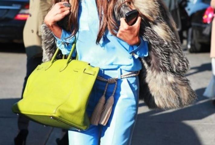 Το απρόσμενο χρώμα που θα φωτίσει τα look της εποχής δεν το προσπερνάς Το απρόσμενο χρώμα που θα φωτίσει τα look της εποχής δεν το προσπερνάς