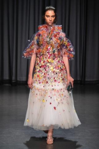 Η υπέροχη Μary Katrantzou ανεβάζει τον πήχη σε άλλο στιλιστικό level Η υπέροχη Μary Katrantzou ανεβάζει τον πήχη σε άλλο στιλιστικό level