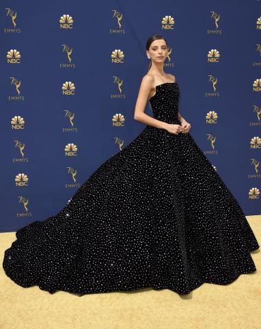 Emmy Awards 2018: Οι καλύτερες εμφανίσεις και τα παρελκόμενα Emmy Awards 2018: Οι καλύτερες εμφανίσεις και τα παρελκόμενα