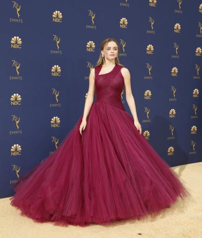 Emmy Awards 2018: Οι καλύτερες εμφανίσεις και τα παρελκόμενα Emmy Awards 2018: Οι καλύτερες εμφανίσεις και τα παρελκόμενα
