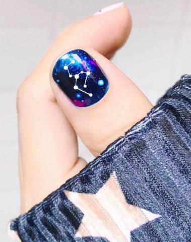 Astrology nails: Η νέα τάση στο nail art που θα κάνει το μανικιούρ προσωπική υπόθεση Astrology nails: Η νέα τάση στο nail art που θα κάνει το μανικιούρ προσωπική υπόθεση