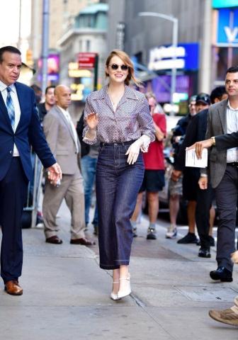 Τα σωστά παπούτσια για να φορέσεις με το wide-leg crop παντελόνι Τα σωστά παπούτσια για να φορέσεις με το wide-leg crop παντελόνι