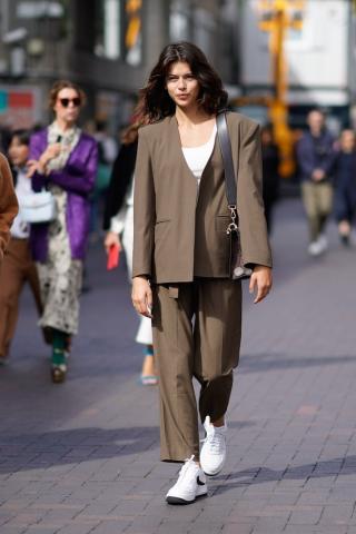 Τα καλύτερα street looks από την Εβδομάδα Μόδας του Λονδίνου Τα καλύτερα street looks από την Εβδομάδα Μόδας του Λονδίνου