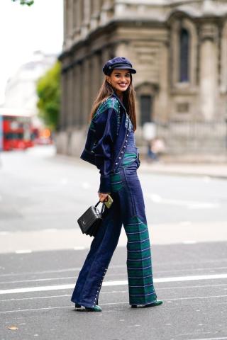 Τα καλύτερα street looks από την Εβδομάδα Μόδας του Λονδίνου Τα καλύτερα street looks από την Εβδομάδα Μόδας του Λονδίνου