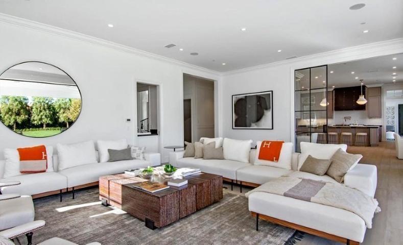 Η νέα έπαυλη του Ben Affleck στο Los Angeles στοίχισε μόνο ( ! ) 19,2 εκατομμύρια δολάρια Η νέα έπαυλη του Ben Affleck στο Los Angeles στοίχισε μόνο ( ! ) 19,2 εκατομμύρια δολάρια