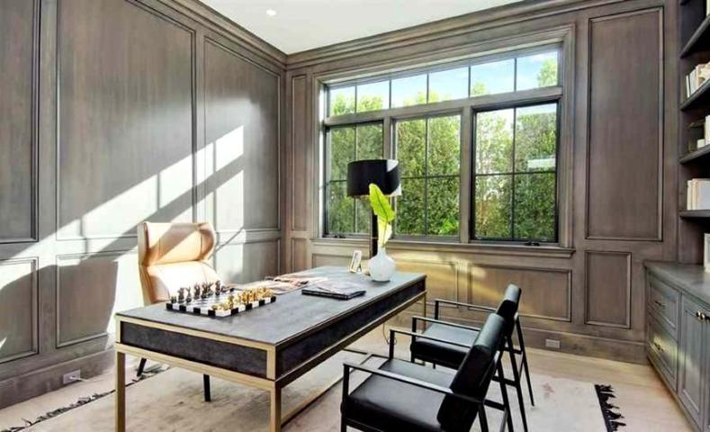 Η νέα έπαυλη του Ben Affleck στο Los Angeles στοίχισε μόνο ( ! ) 19,2 εκατομμύρια δολάρια Η νέα έπαυλη του Ben Affleck στο Los Angeles στοίχισε μόνο ( ! ) 19,2 εκατομμύρια δολάρια