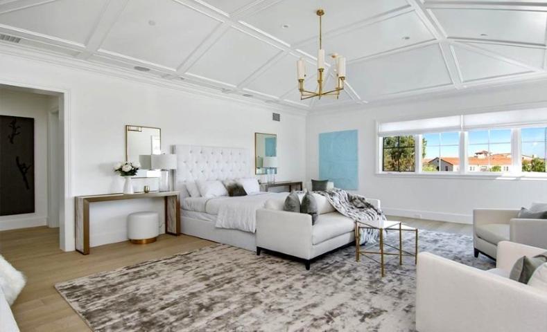 Η νέα έπαυλη του Ben Affleck στο Los Angeles στοίχισε μόνο ( ! ) 19,2 εκατομμύρια δολάρια Η νέα έπαυλη του Ben Affleck στο Los Angeles στοίχισε μόνο ( ! ) 19,2 εκατομμύρια δολάρια