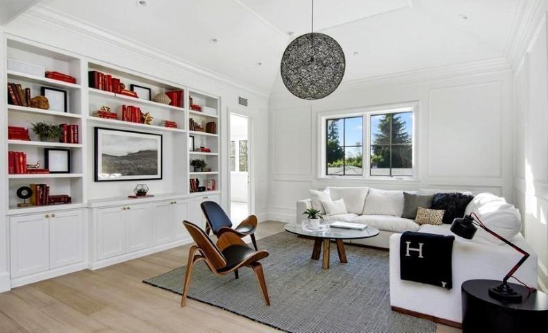 Η νέα έπαυλη του Ben Affleck στο Los Angeles στοίχισε μόνο ( ! ) 19,2 εκατομμύρια δολάρια Η νέα έπαυλη του Ben Affleck στο Los Angeles στοίχισε μόνο ( ! ) 19,2 εκατομμύρια δολάρια