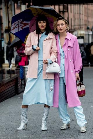 Τα παστέλ παραμένουν στο street style της σεζόν πιο ανανεωμένα Τα παστέλ παραμένουν στο street style της σεζόν πιο ανανεωμένα