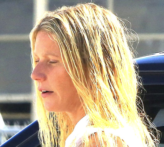 10 φορές που η Gwyneth Paltrow φωτογραφήθηκε χωρίς ίχνος μακιγιάζ 10 φορές που η Gwyneth Paltrow φωτογραφήθηκε χωρίς ίχνος μακιγιάζ