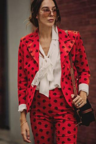 Power color: Η ενέργεια του κόκκινου και πώς να την εκμεταλλευτείς Power color: Η ενέργεια του κόκκινου και πώς να την εκμεταλλευτείς