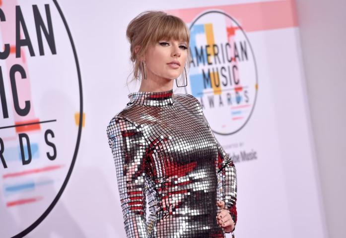 American Music Awards: Η Taylor Swift είναι σε μάχιμη φάση American Music Awards: Η Taylor Swift είναι σε μάχιμη φάση