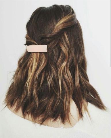Hair inspo: 7 εύκολα χτενίσματα για κάθε μέρα της εβδομάδας Hair inspo: 7 εύκολα χτενίσματα για κάθε μέρα της εβδομάδας