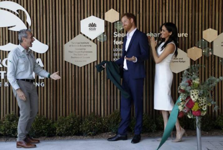 Meghan Markle: Οι πρώτες φωτογραφίες της μετά την ανακοίνωση της εγκυμοσύνης Meghan Markle: Οι πρώτες φωτογραφίες της μετά την ανακοίνωση της εγκυμοσύνης