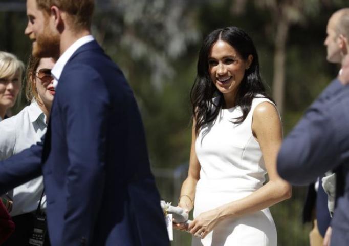 Meghan Markle: Οι πρώτες φωτογραφίες της μετά την ανακοίνωση της εγκυμοσύνης Meghan Markle: Οι πρώτες φωτογραφίες της μετά την ανακοίνωση της εγκυμοσύνης
