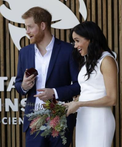 Meghan Markle: Οι πρώτες φωτογραφίες της μετά την ανακοίνωση της εγκυμοσύνης Meghan Markle: Οι πρώτες φωτογραφίες της μετά την ανακοίνωση της εγκυμοσύνης
