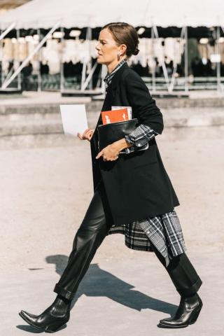 Πώς να φορέσεις τα cow boots αυτή τη σεζόν Πώς να φορέσεις τα cow boots αυτή τη σεζόν