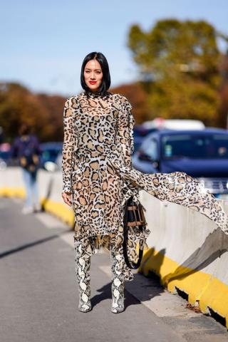 Snake prints: Πώς θα τα εντάξεις στο καθημερινό σου στιλ κομψά Snake prints: Πώς θα τα εντάξεις στο καθημερινό σου στιλ κομψά