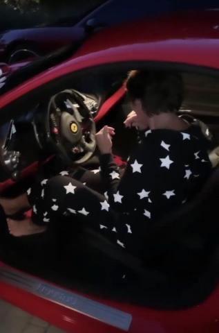 Δεν θα πιστέψεις τι δώρο πήρε η Kylie Jenner στη μητέρα της για τα γενέθλιά της Δεν θα πιστέψεις τι δώρο πήρε η Kylie Jenner στη μητέρα της για τα γενέθλιά της