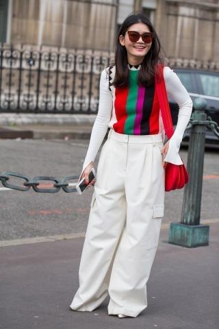 Τα cargo pants είναι ξανά cool και εδώ θα δεις πώς θα τα φορέσεις Τα cargo pants είναι ξανά cool και εδώ θα δεις πώς θα τα φορέσεις