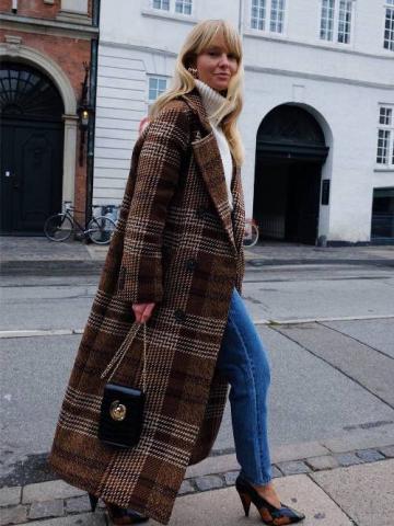 Υπάρχουν άπειροι τρόποι να φορέσεις το πουλόβερ σου και φέτος θα τους δοκιμάσεις όλους Υπάρχουν άπειροι τρόποι να φορέσεις το πουλόβερ σου και φέτος θα τους δοκιμάσεις όλους