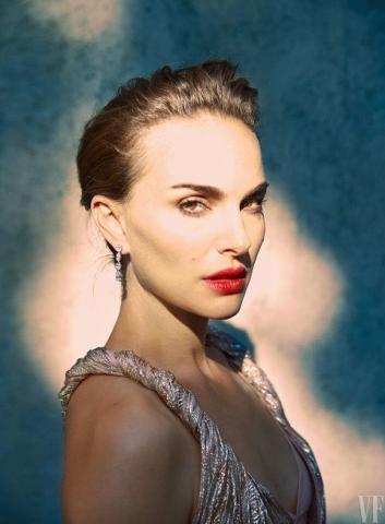 Τι αποκάλυψε η Natalie Portman στο τελευταίο τεύχος του Vanity Fair; Τι αποκάλυψε η Natalie Portman στο τελευταίο τεύχος του Vanity Fair;
