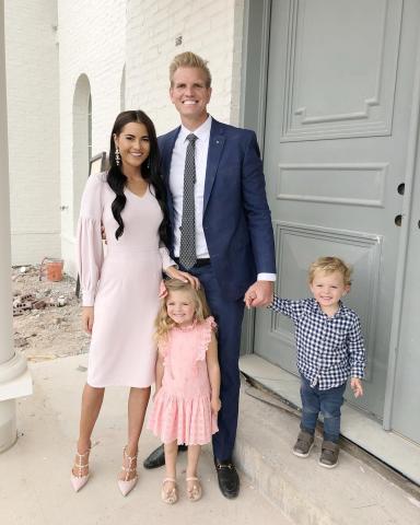 Οι 10 top fashion bloggers παγκοσμίως μας δείχνουν τι φοράνε στις βραδινές τους εμφανίσεις (δες και κλέψε ιδέες) Οι 10 top fashion bloggers παγκοσμίως μας δείχνουν τι φοράνε στις βραδινές τους εμφανίσεις (δες και κλέψε ιδέες)