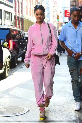 Αυτή είναι η αγαπημένη μας athleisure τάση που δεν θα βαρεθούμε να φοράμε φέτος Αυτή είναι η αγαπημένη μας athleisure τάση που δεν θα βαρεθούμε να φοράμε φέτος