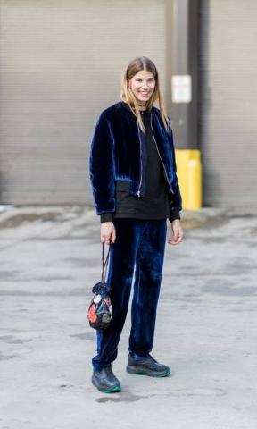 Αυτή είναι η αγαπημένη μας athleisure τάση που δεν θα βαρεθούμε να φοράμε φέτος Αυτή είναι η αγαπημένη μας athleisure τάση που δεν θα βαρεθούμε να φοράμε φέτος