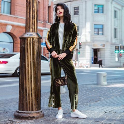 Αυτή είναι η αγαπημένη μας athleisure τάση που δεν θα βαρεθούμε να φοράμε φέτος Αυτή είναι η αγαπημένη μας athleisure τάση που δεν θα βαρεθούμε να φοράμε φέτος