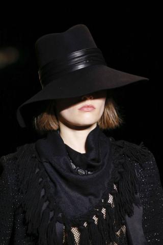 Το 2019 θα είναι η χρονιά του καπέλου: Δες πώς θα υιοθετήσεις την τάση από τώρα Το 2019 θα είναι η χρονιά του καπέλου: Δες πώς θα υιοθετήσεις την τάση από τώρα