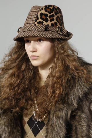 Το 2019 θα είναι η χρονιά του καπέλου: Δες πώς θα υιοθετήσεις την τάση από τώρα Το 2019 θα είναι η χρονιά του καπέλου: Δες πώς θα υιοθετήσεις την τάση από τώρα