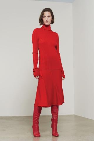 Victoria Beckham: Γιατί ντύθηκε από την κορυφή έως τα νύχια στα κόκκινα; Victoria Beckham: Γιατί ντύθηκε από την κορυφή έως τα νύχια στα κόκκινα;