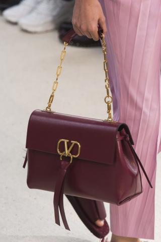 Άκρως εμπιστευτικό: 15+1 τάσεις στις τσάντες που θα κυριαρχήσουν όλο το 2019 Άκρως εμπιστευτικό: 15+1 τάσεις στις τσάντες που θα κυριαρχήσουν όλο το 2019