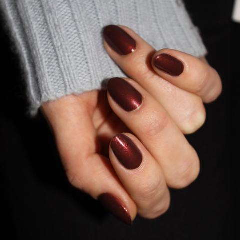 15 υπέροχες ιδέες για τα προ-εορταστικά σου νύχια 15 υπέροχες ιδέες για τα προ-εορταστικά σου νύχια