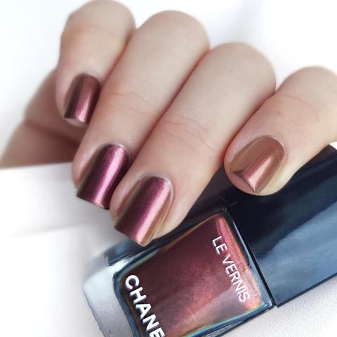 15 υπέροχες ιδέες για τα προ-εορταστικά σου νύχια 15 υπέροχες ιδέες για τα προ-εορταστικά σου νύχια