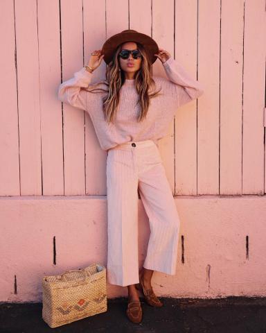 Street Style: Ροζ μέσα στον χειμώνα; Δες πώς θα το φορέσεις Street Style: Ροζ μέσα στον χειμώνα; Δες πώς θα το φορέσεις