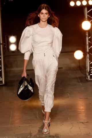 6 νέες τάσεις που πρέπει να μάθεις μέσα στον Δεκέμβριο 6 νέες τάσεις που πρέπει να μάθεις μέσα στον Δεκέμβριο