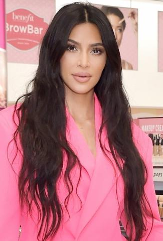 Η χθεσινή εμφάνιση της Kim Kardashian ήταν επικό failure Η χθεσινή εμφάνιση της Kim Kardashian ήταν επικό failure