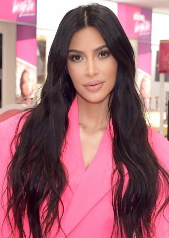 Η χθεσινή εμφάνιση της Kim Kardashian ήταν επικό failure Η χθεσινή εμφάνιση της Kim Kardashian ήταν επικό failure