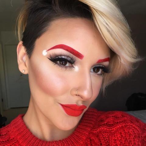 Νέα hot τάση: Τα πιο ακραία xmas μακιγιάζ και χτενίσματα που μπορείτε να κάνετε Νέα hot τάση: Τα πιο ακραία xmas μακιγιάζ και χτενίσματα που μπορείτε να κάνετε