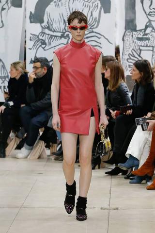 Δερμάτινο φόρεμα: 5 λόγοι που είναι το πιο must have φόρεμα του χειμώνα Δερμάτινο φόρεμα: 5 λόγοι που είναι το πιο must have φόρεμα του χειμώνα