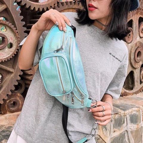 Ποιο είδος belt bag είναι η απόλυτη τάση του χειμώνα Ποιο είδος belt bag είναι η απόλυτη τάση του χειμώνα